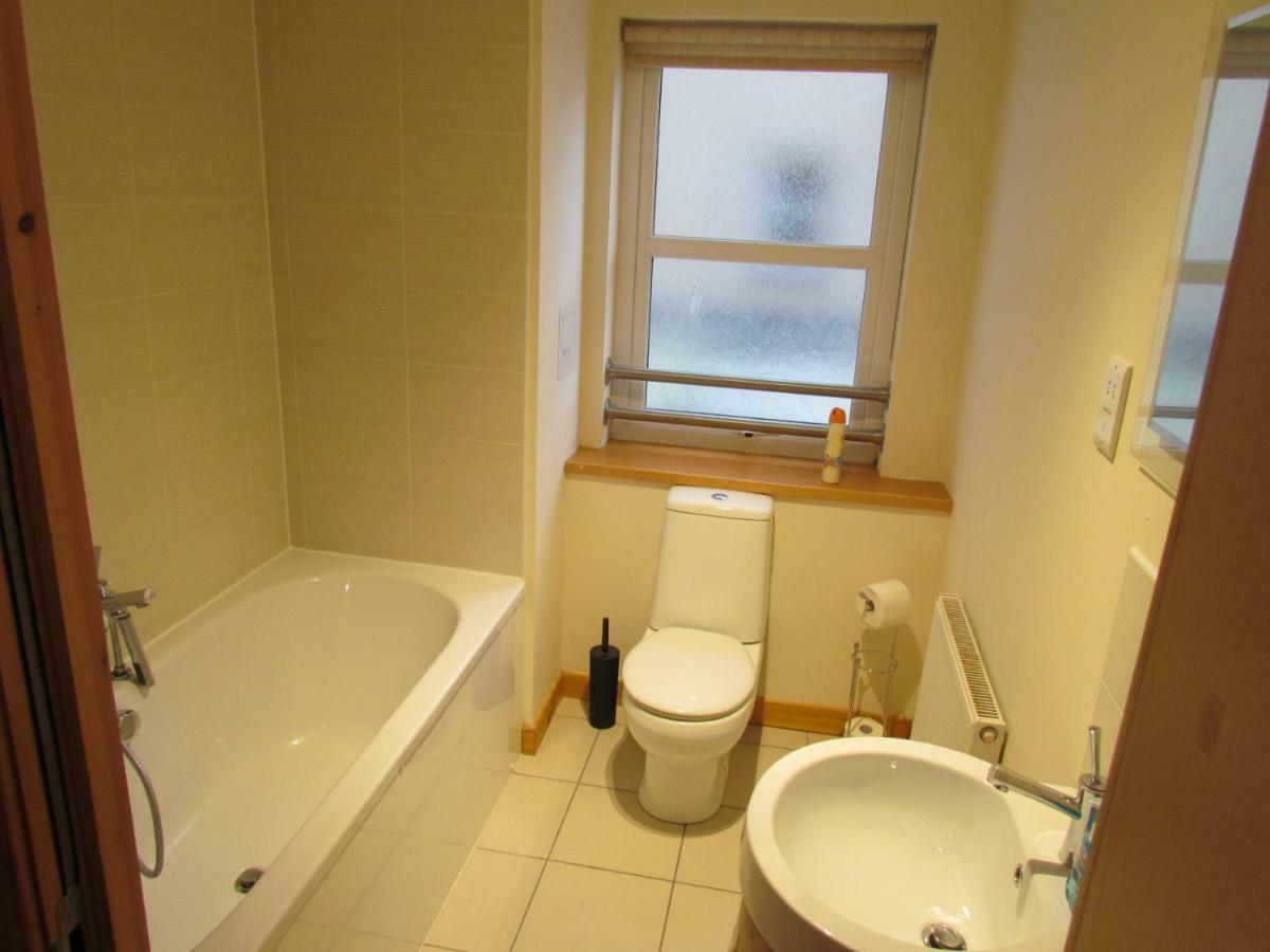 Ferienwohnung Farraline Court Inverness Exterior foto